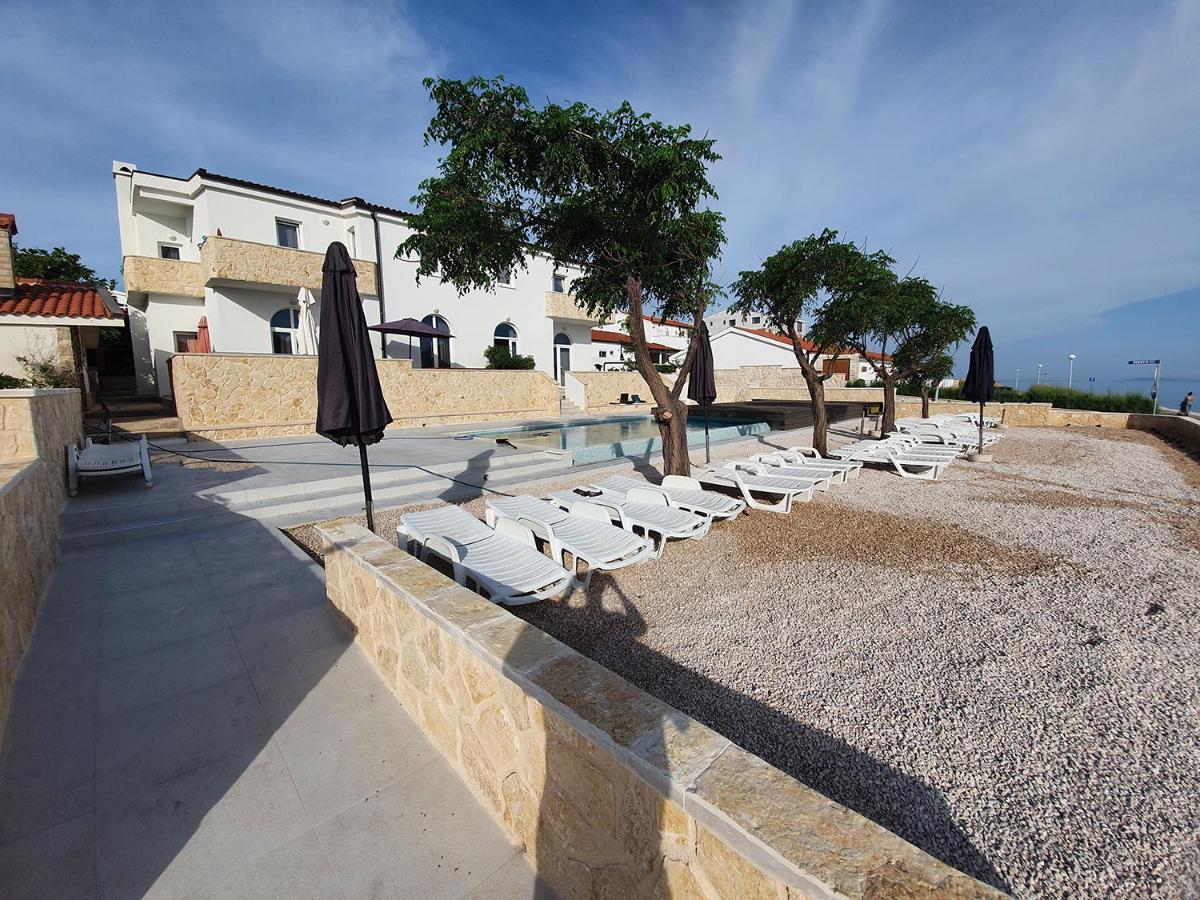 Villa Ivanovic Vir Exterior foto